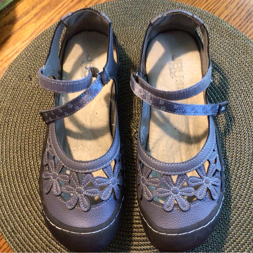 Jambu shoes